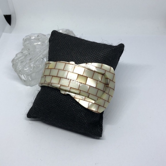 Vintage mother of pearl inlay buckle belt bracelet 6 6.5 wrist - Picture 1 of 5